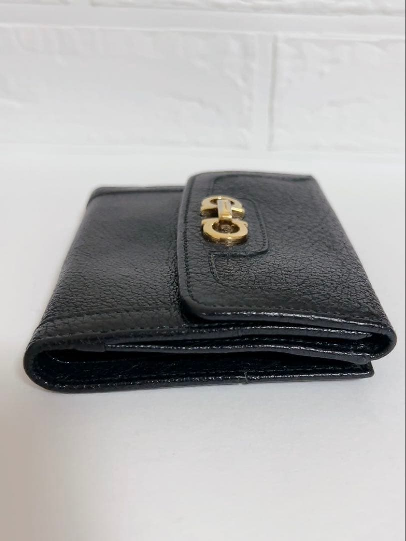 フェラガモ Ferragamo 折り財布　黒　ブラック