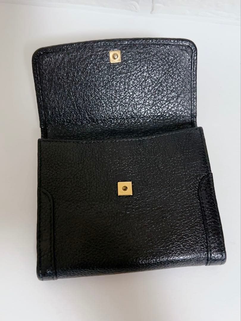 フェラガモ Ferragamo 折り財布　黒　ブラック