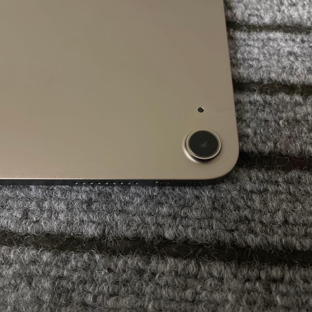 56 iPad Air5 第5世代 M1チップ 64GB Wi-Fi グレイ