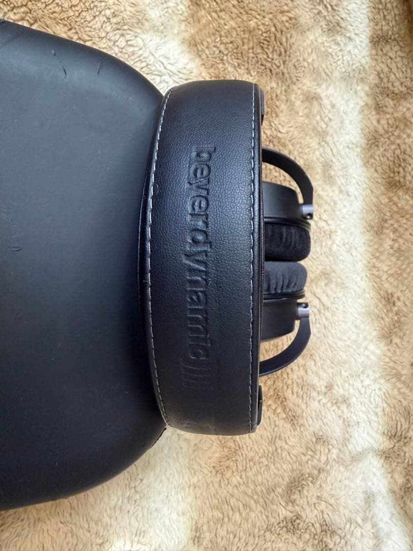 ヘッドホン Beyerdynamic DT1990PRO