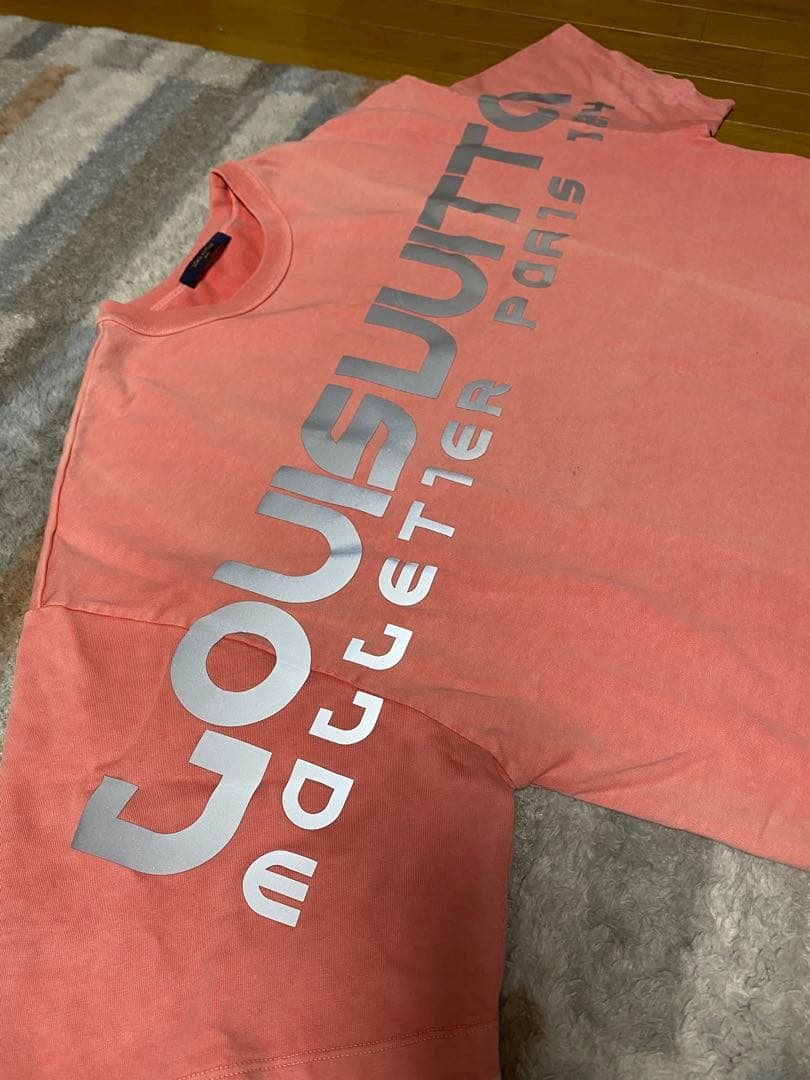 Louis Vuitton × Virgil Abloh 反射ロゴオーバー
