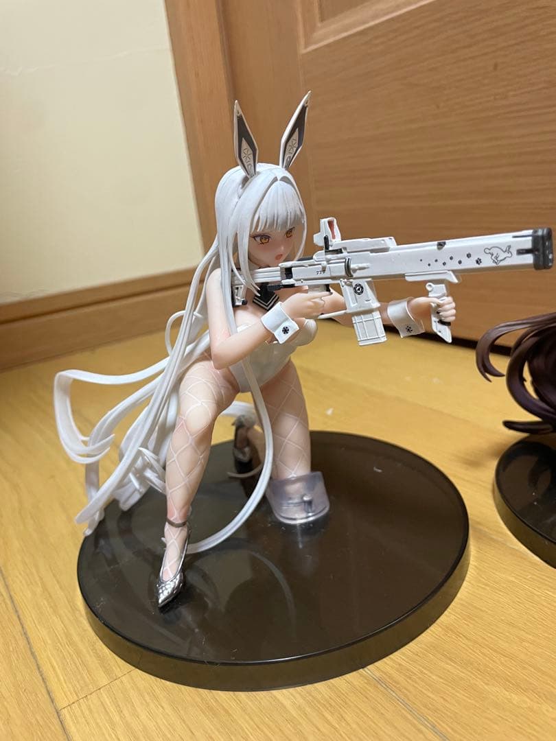 NIKKE　一番くじ　ブラン　ノワール　フィギュア