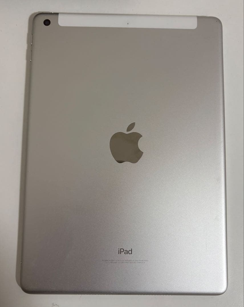 iPad第5世代32G シルバー
