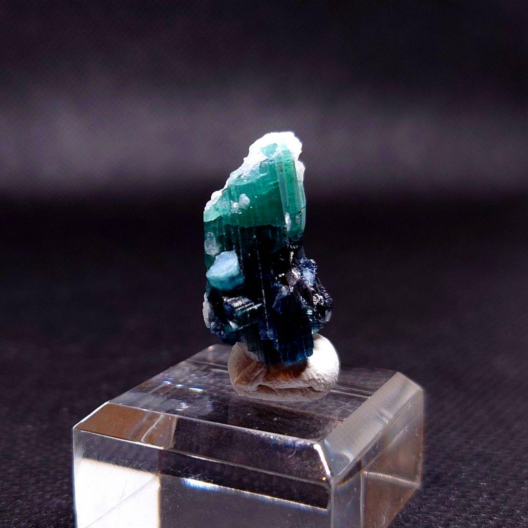 い*ぬ様 【22Ct】アフガニスタン産 インディゴライト トルマリン 鉱物標本