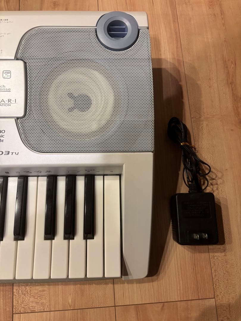 CASIO カシオ　電子ピアノ　電子キーボード　LK-203TV