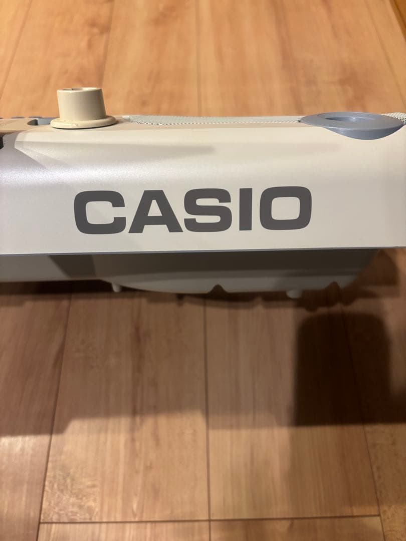 CASIO カシオ　電子ピアノ　電子キーボード　LK-203TV