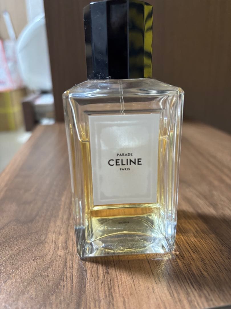 CELINE 香水 四角形ボトル