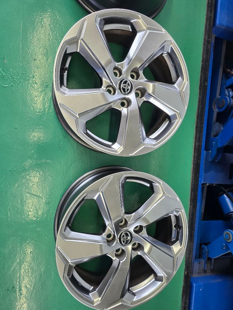2本出品(４本セット同時販売のみ)トヨタRAV4・18インチ ホイール 送料込み