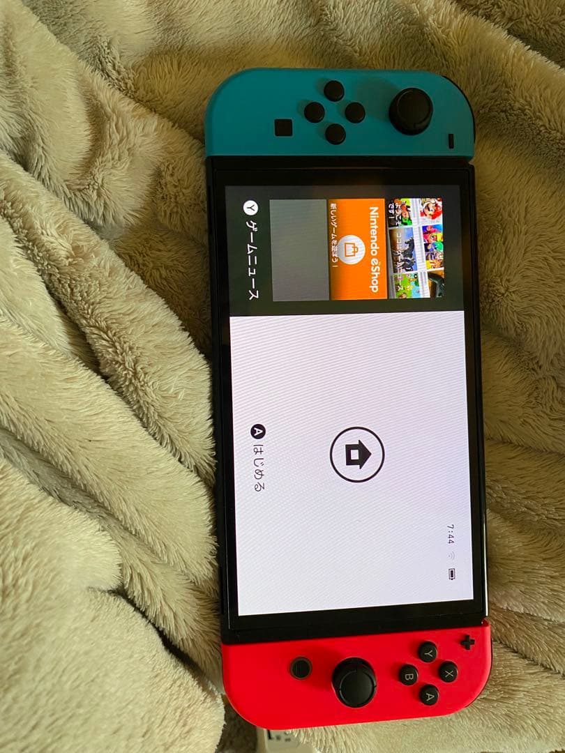 Nintendo Switch 本体有機ELモデルと充電器とコントローラーセット