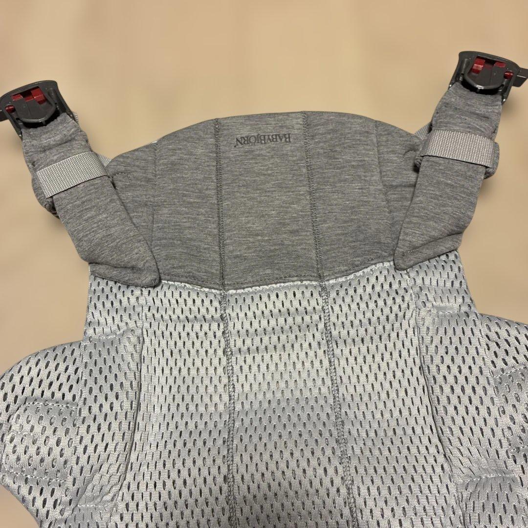美品！BABYBJÖRN 抱っこ紐 ハーモニー　シルバー　ベビービョルン