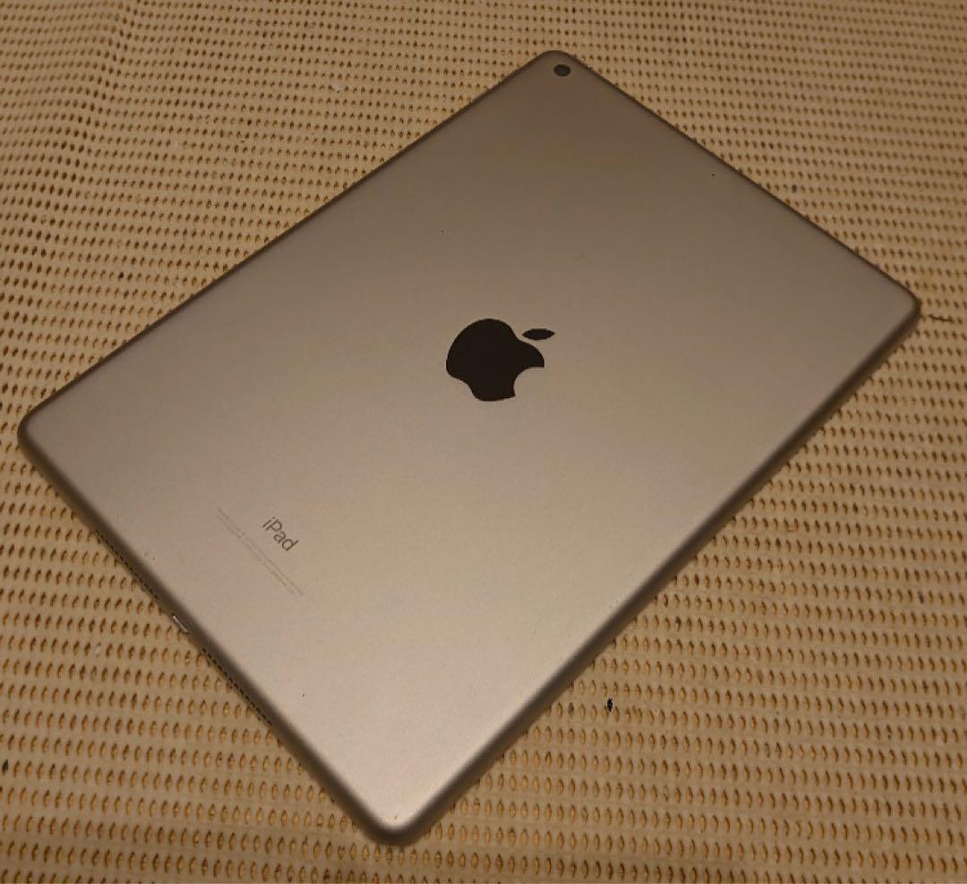 動作品iPad第6世代(A1893)本体128GBシルバー送料込UJF8M