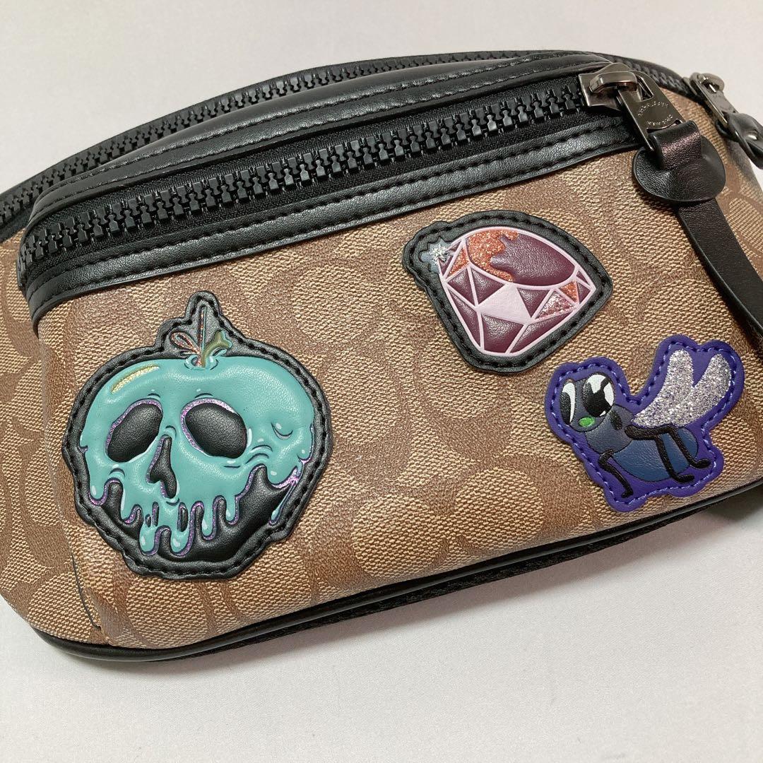 【美品】COACH コーチ ボディバッグ ディズニーコラボ 白雪姫 F72952