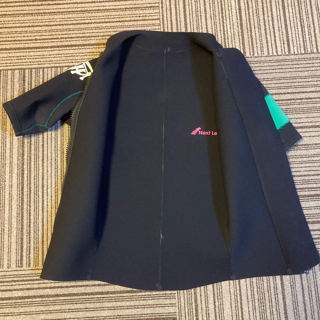 【にこら】商品 ロックホッパータッパー&サムライスピリッツラッシュガード