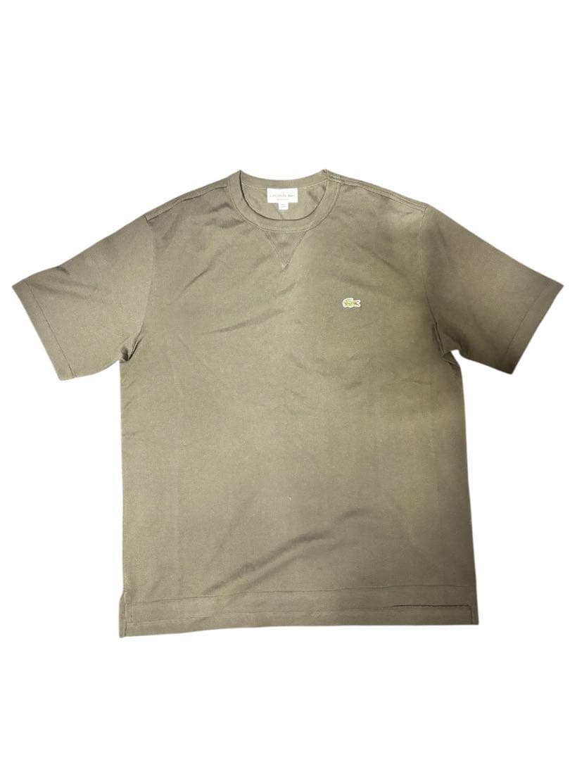 LACOSTE オリーブカラー Tシャツとショーツセット