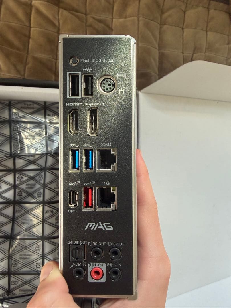 八*輝様 MSI B550 TOMAHAWK マザーボード