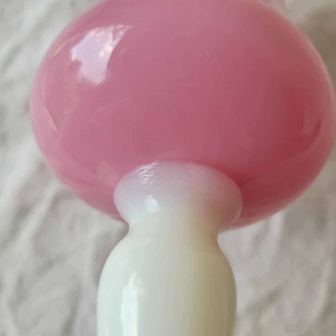 フランス　アンティーク　オパリンガラス　フラワーベース　ピンク×乳白