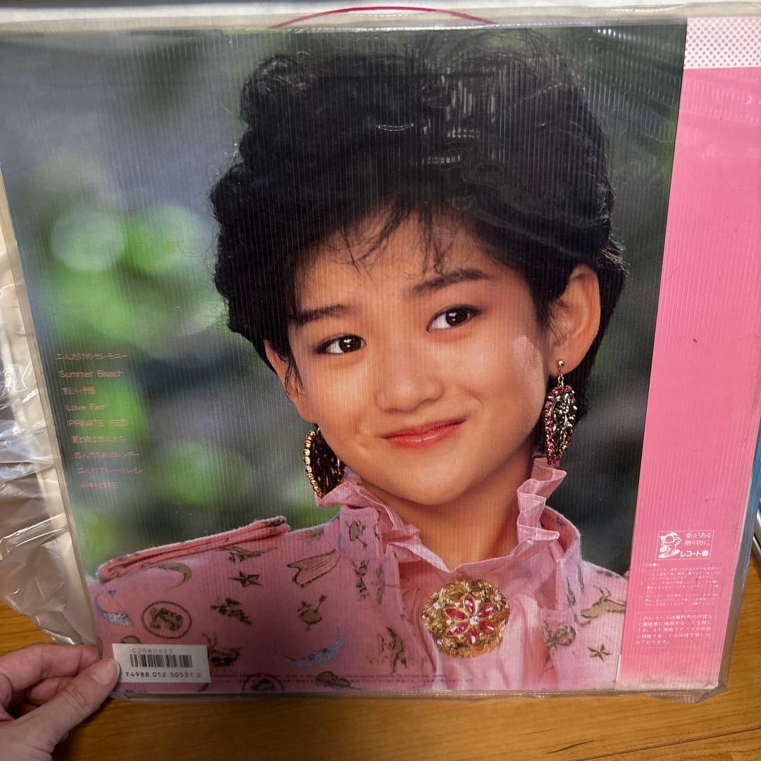 岡田有希子 贈りもの ベストアルバム LP 1.2セット売り