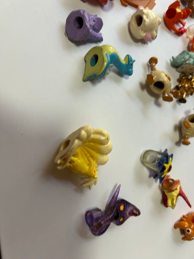 ポケモン ミニ　フィギュア　ガチャガチャ