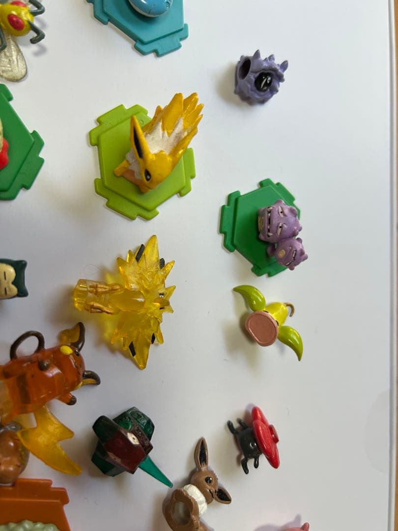 ポケモン ミニ　フィギュア　ガチャガチャ