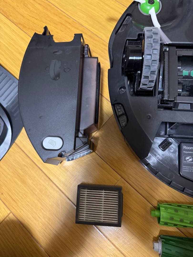 iRobot Roomba j7+ ロボット掃除機