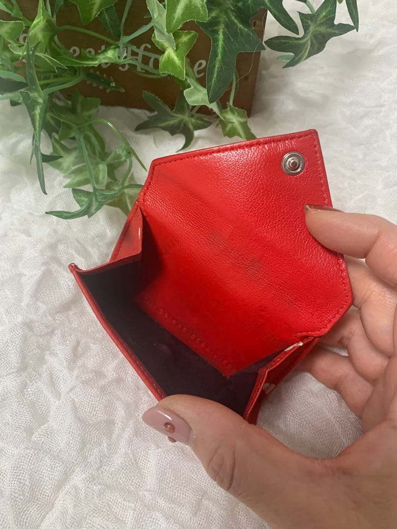 バレンシアガ ペーパーミニウォレット 三つ折り財布 赤（ハート柄）