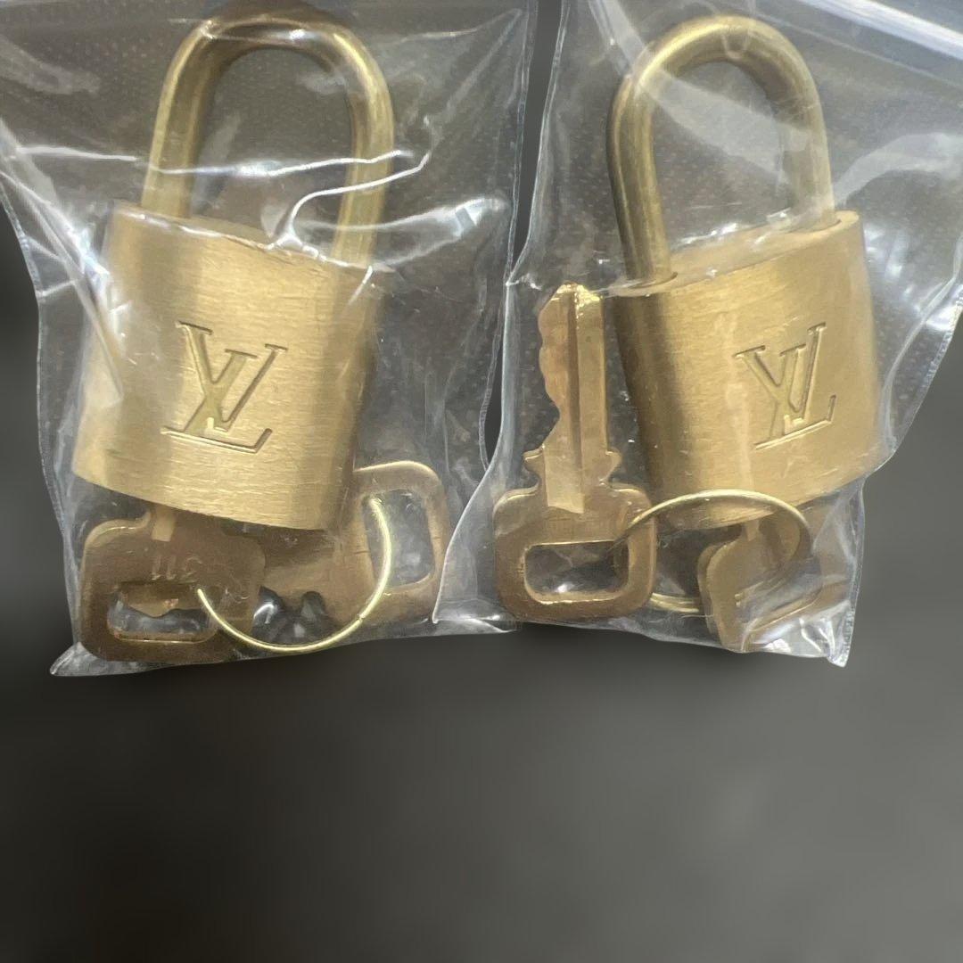 Louis Vuitton 南京錠 2点セット　各鍵2本付き 311 旅行　防犯