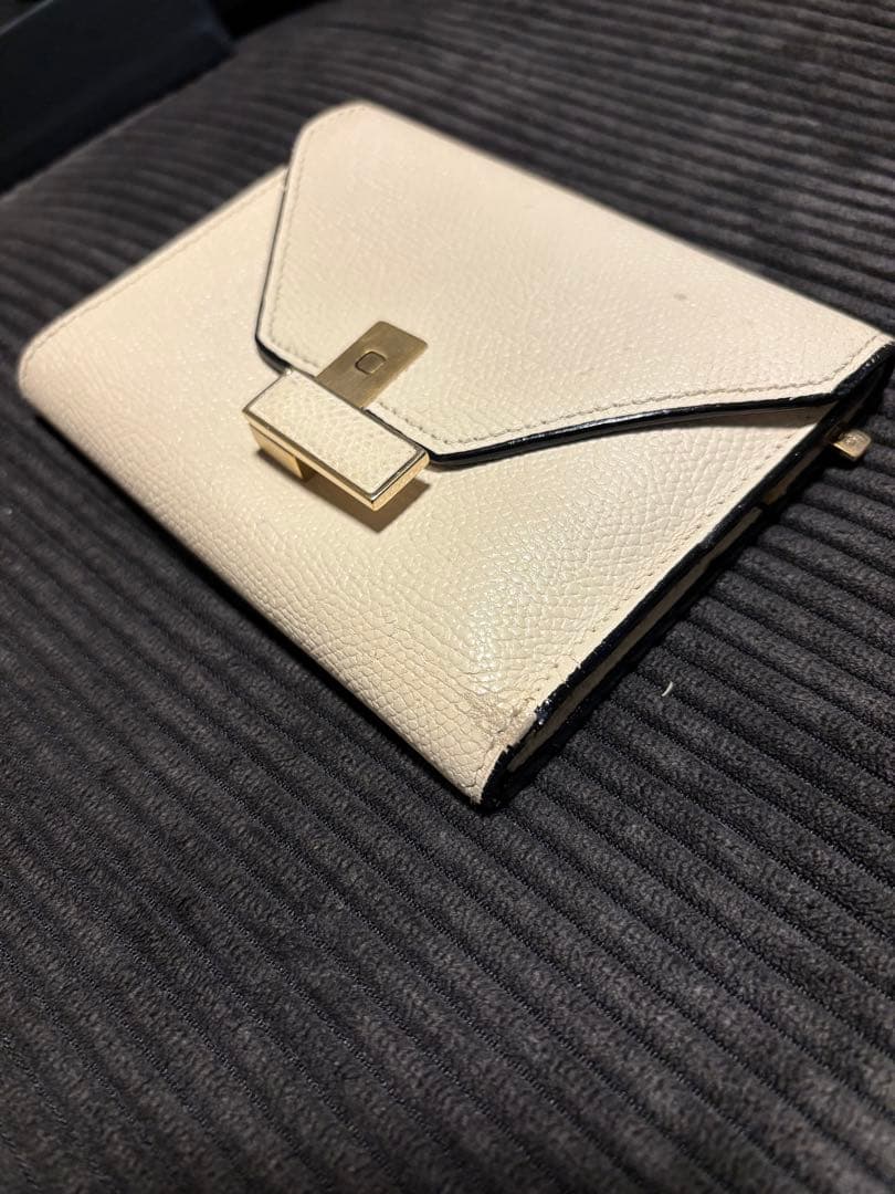 値下げ　Valextra イジィデ　アイボリー 三つ折り財布 箱付き