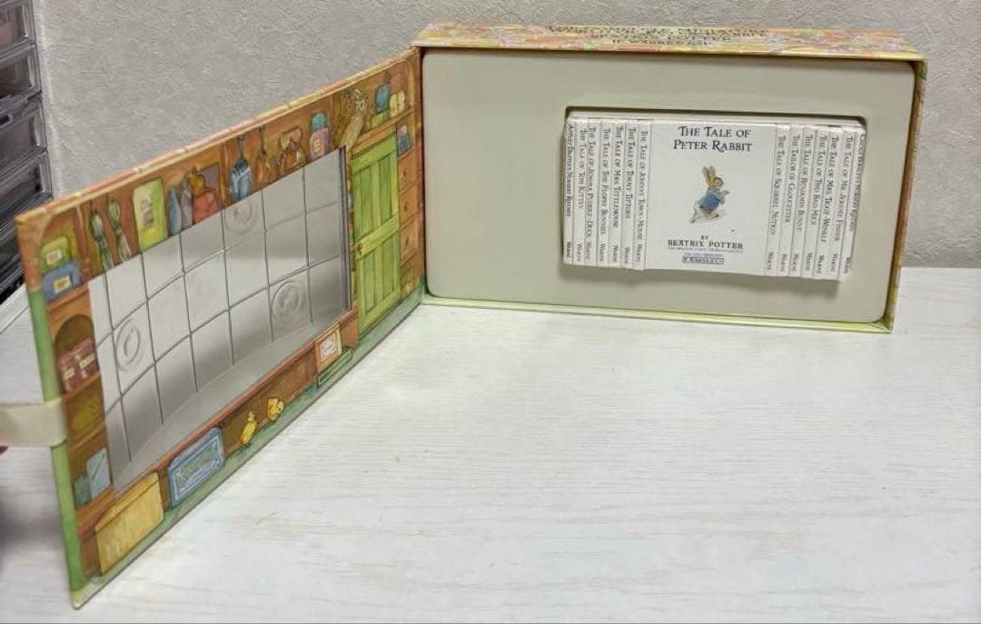 （新品未使用）英語版ピーターラビット ミニチュア絵本 23冊BOXセット