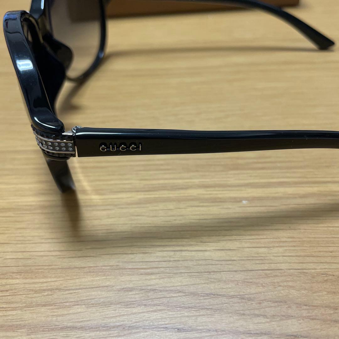 証明書付き/GUCCI ブラック サングラス ケース付き