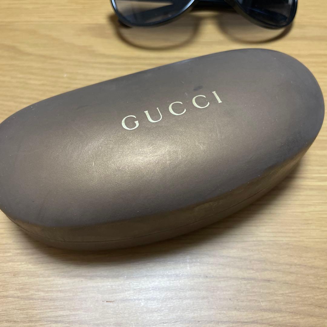証明書付き/GUCCI ブラック サングラス ケース付き