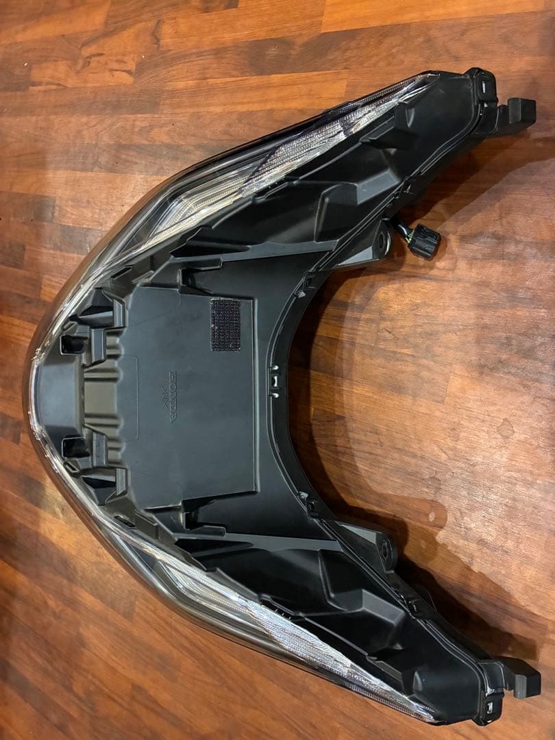 PCX160 WW150AM 純正ヘッドライトKF47