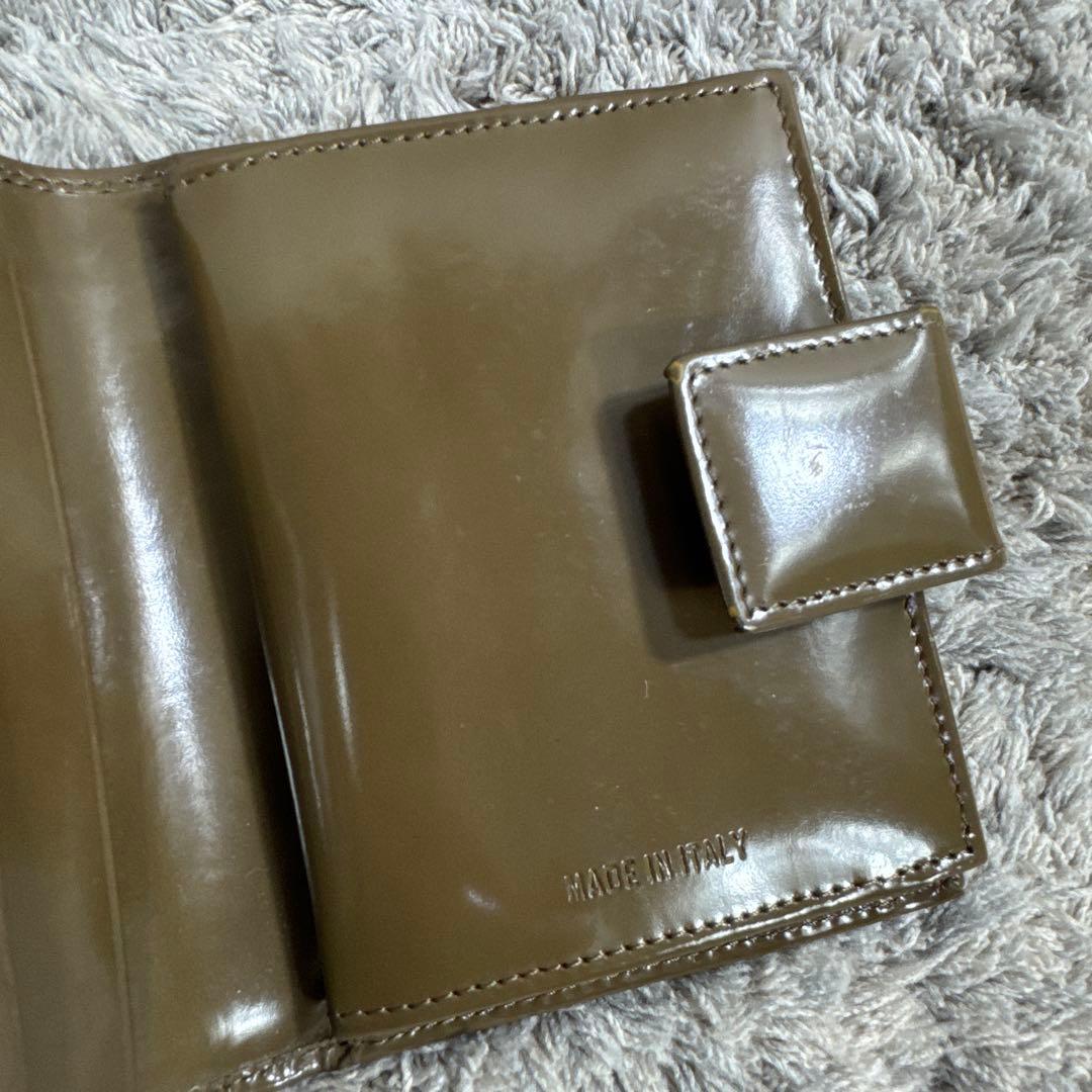 PRADA プラダ 二つ折り財布 エナメル がま口 ギャランティ 箱付き