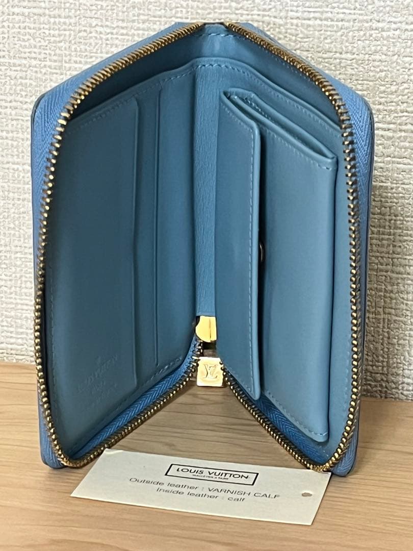 LOUIS VUITTON モノグラム・ヴェルニ　財布