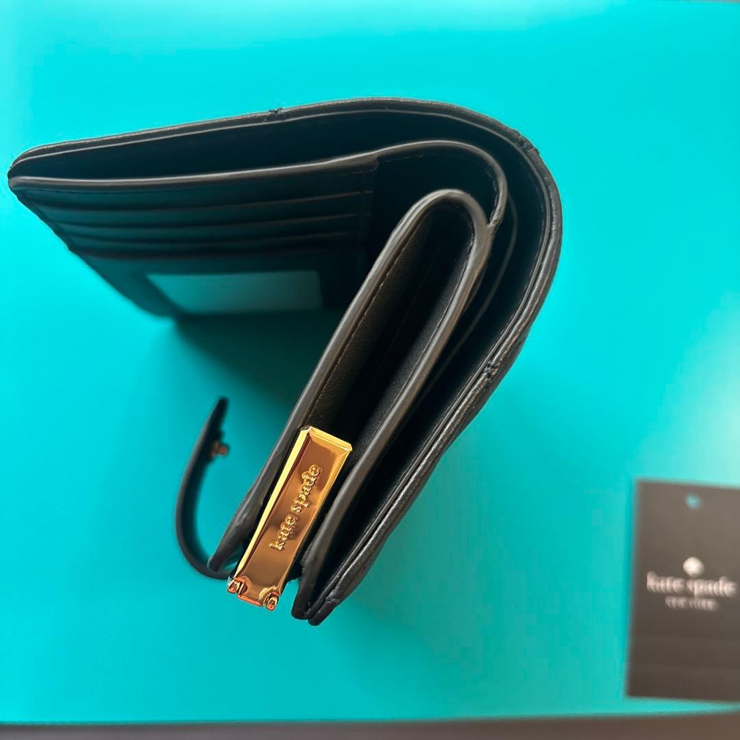 新品未使用　Kate spade 二つ折り財布　黒