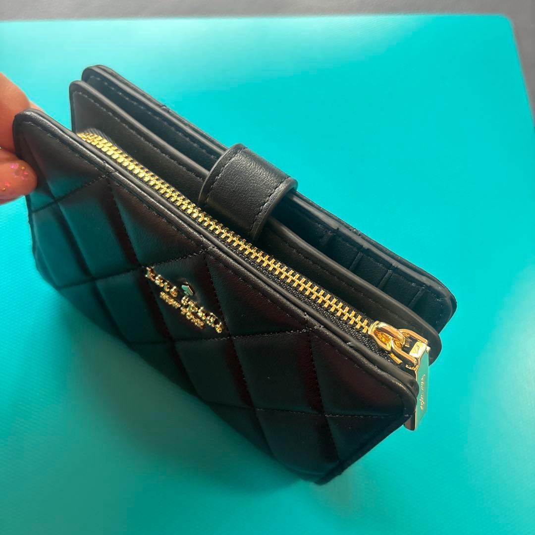 新品未使用　Kate spade 二つ折り財布　黒