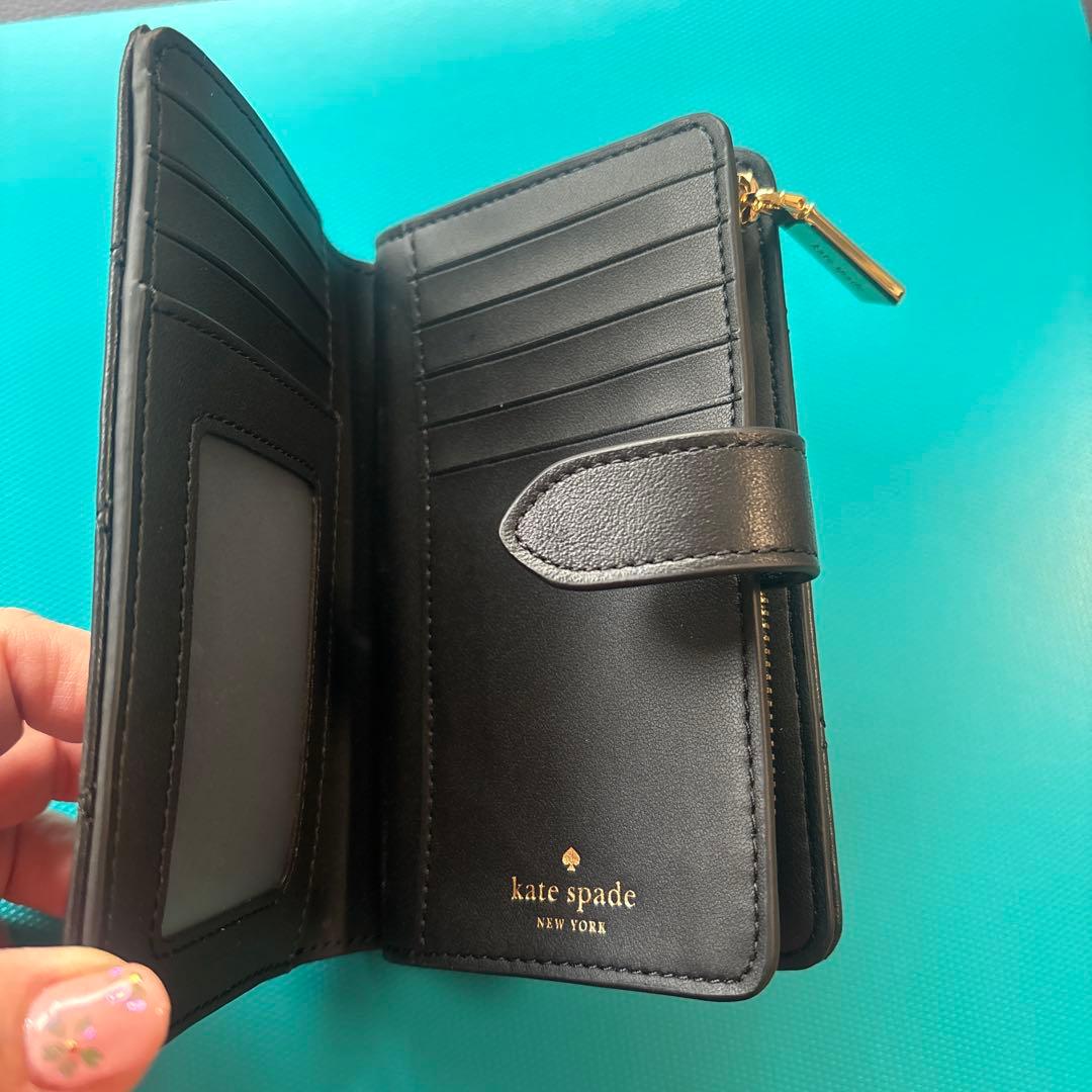 新品未使用　Kate spade 二つ折り財布　黒
