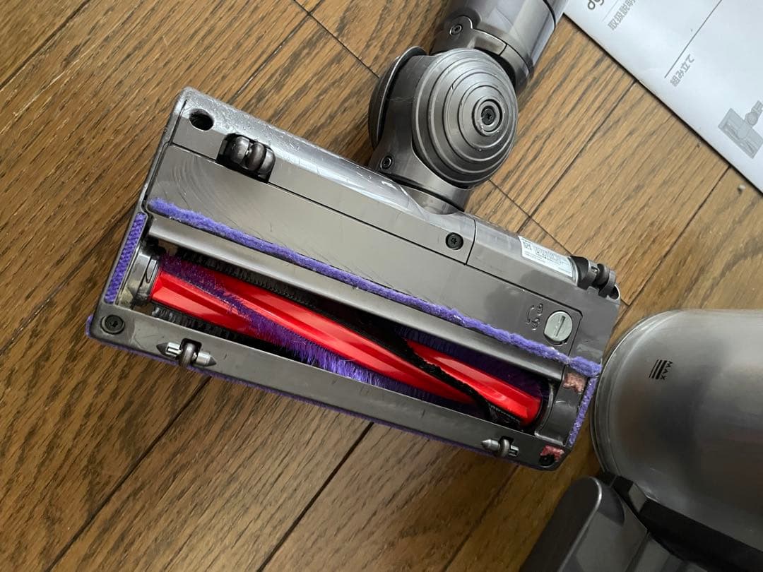 【バッテリー良好】ダイソン　コードレス掃除機　SV11 (V7slim)