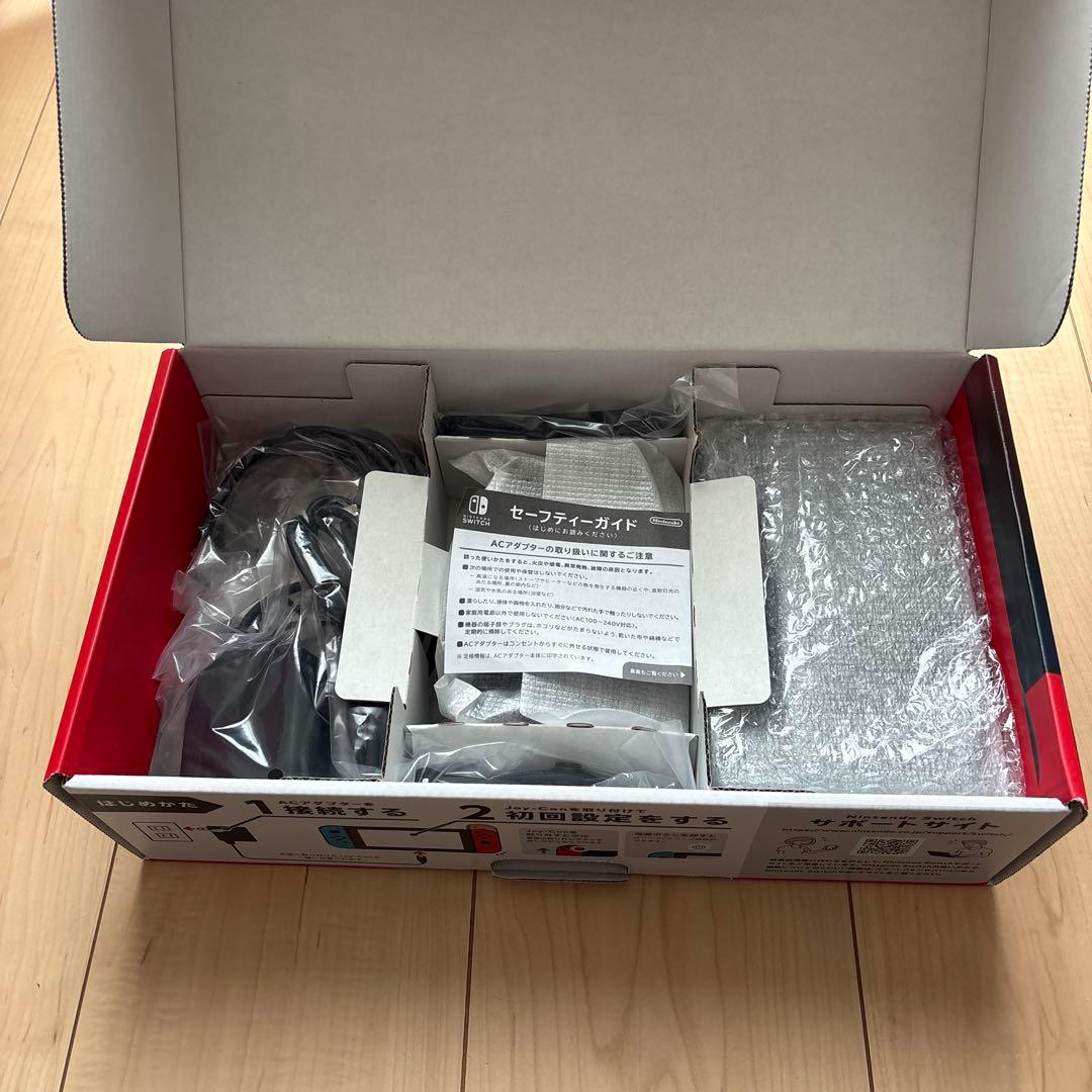 美品　Nintendo Switch ネオンブルー/ネオンレッド 本体