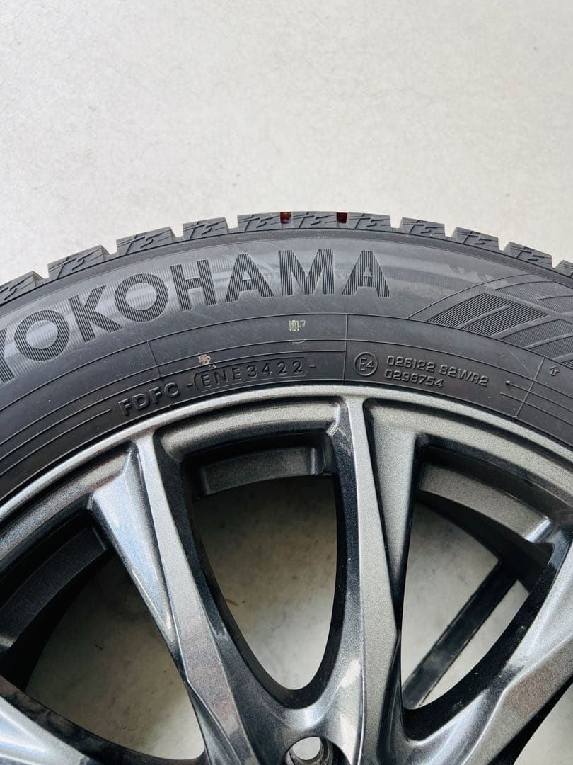 ヨコハマアイスガード　iG60225/60 R17 アルファードスタッドレス