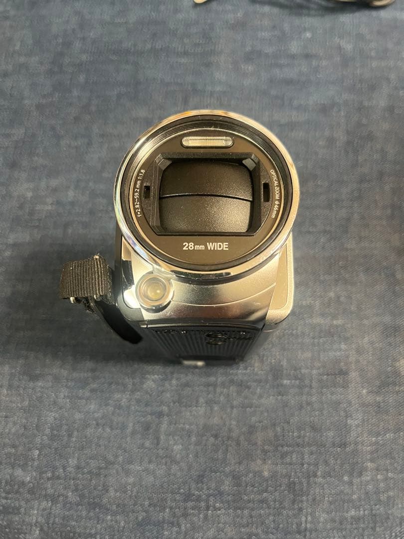 ビデオカメラ　Panasonic HC-V600M