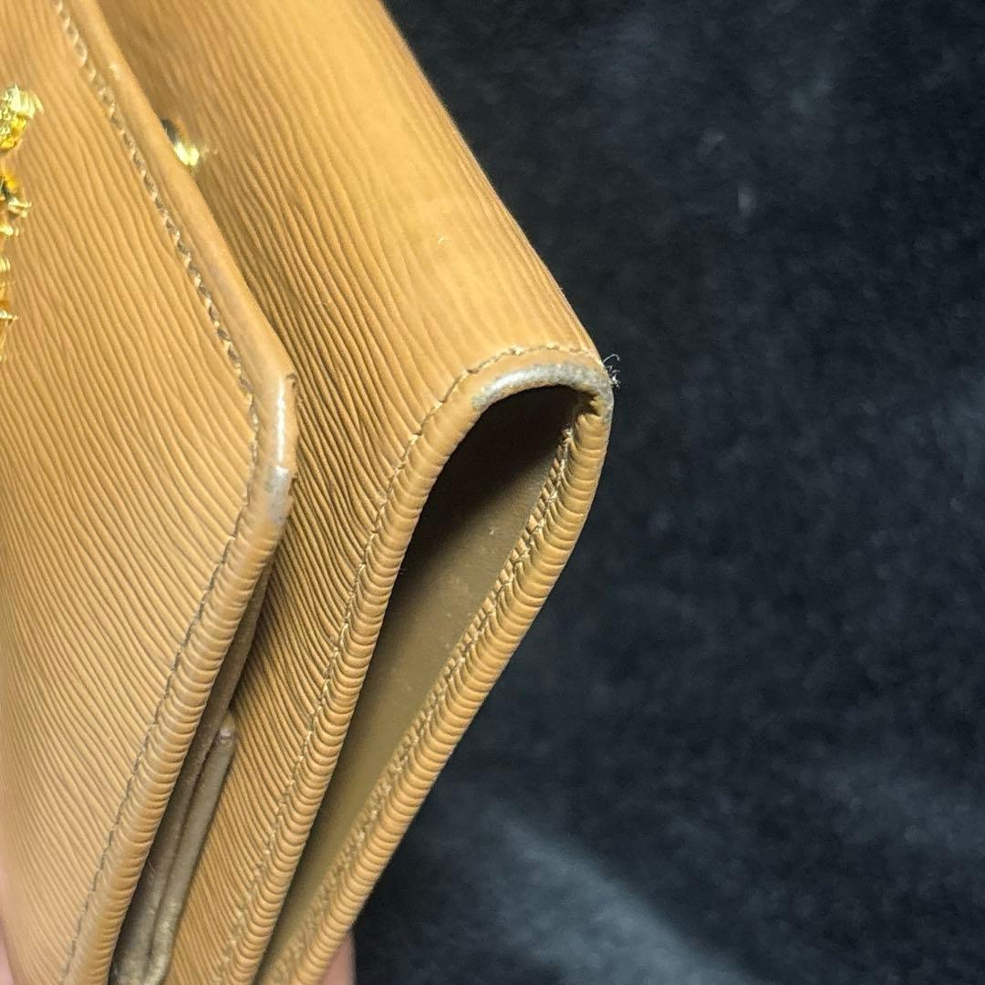 PRADA 三つ折り財布　キャメル