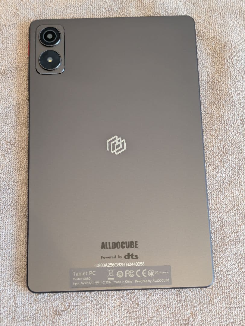 ALLODOCUBE iPlay 70 mini Ultra 本体
