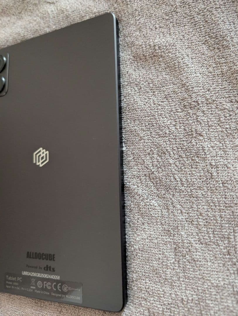 ALLODOCUBE iPlay 70 mini Ultra 本体