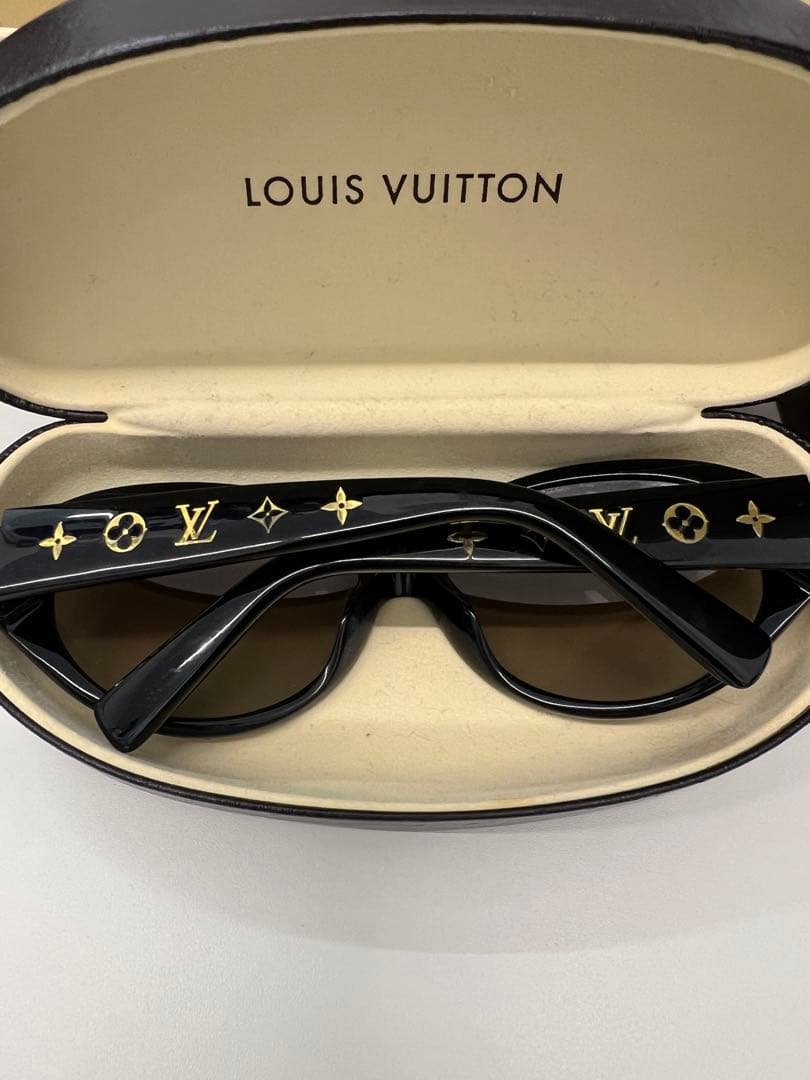 Louis Vuitton ラウンド型サングラス