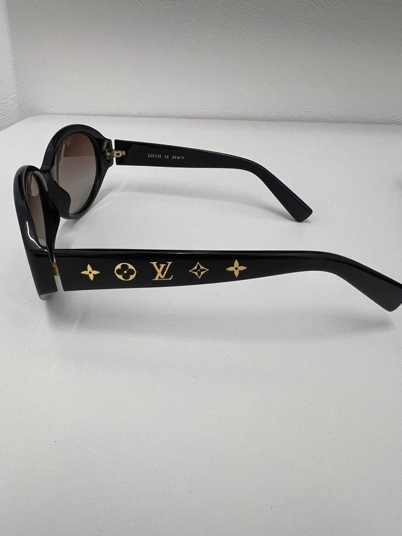 Louis Vuitton ラウンド型サングラス
