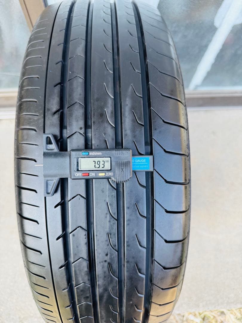 タイヤ・ホイール YOKOHAMA BluEarth-RV RV03 205/60R16 96H