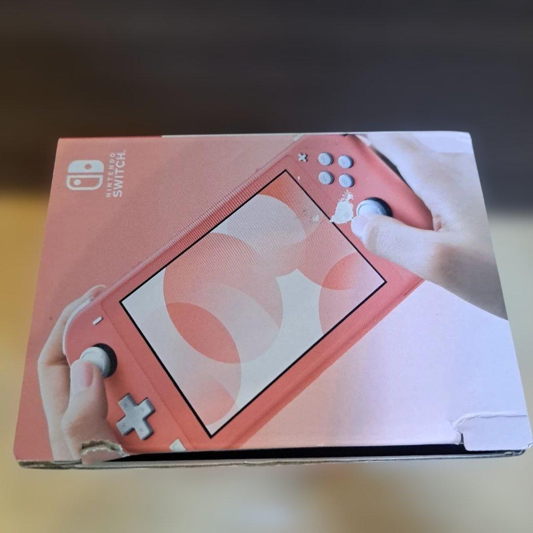 Nintendo Switch LITE コーラル箱、本体、充電器、おまけ付き