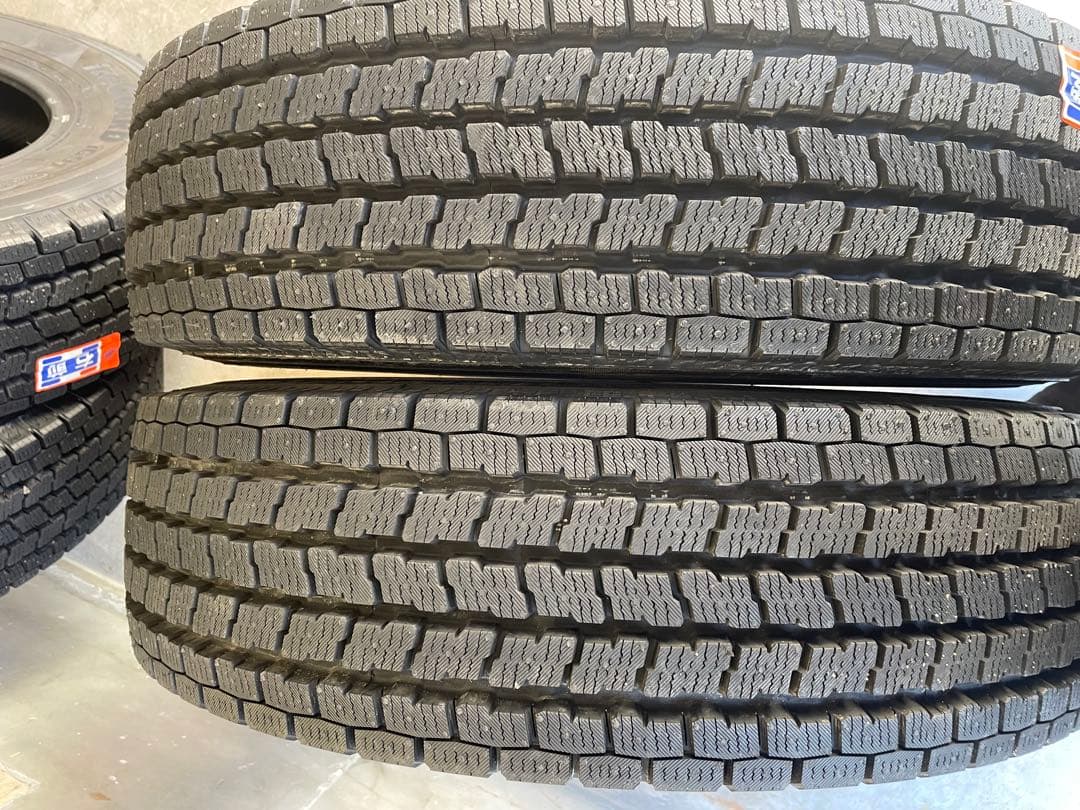 YOKOHAMA ice GUARD 15インチ スタッドレス4本ハイエースなど