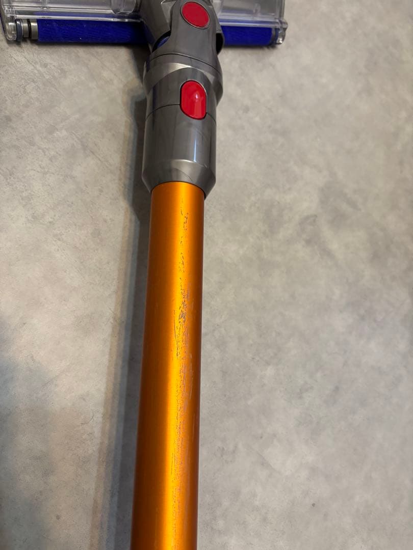 Dyson V8 Fluffy ジャンク