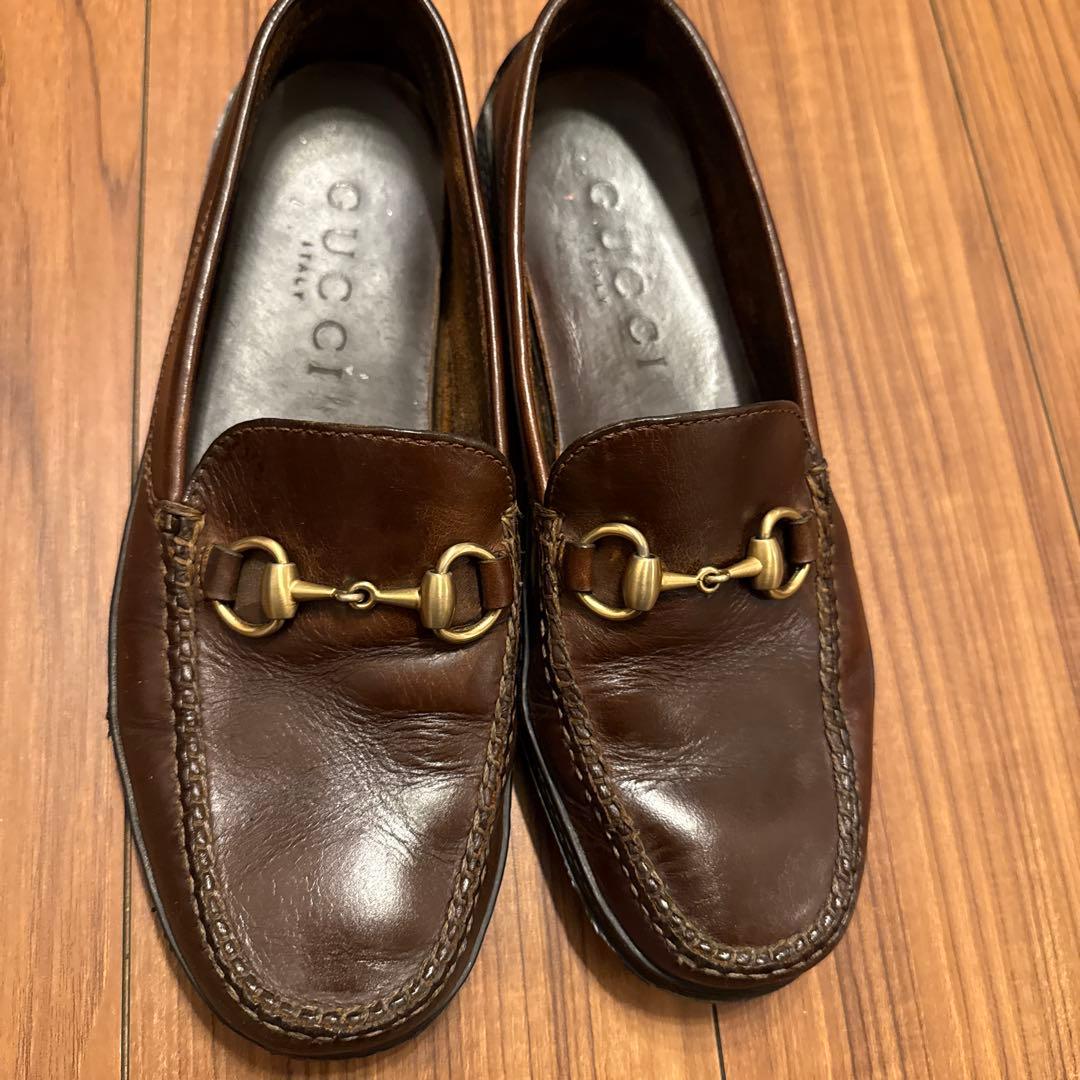 グッチ　ドライビングシューズ　Gucci モカシン 金具付き　25.5